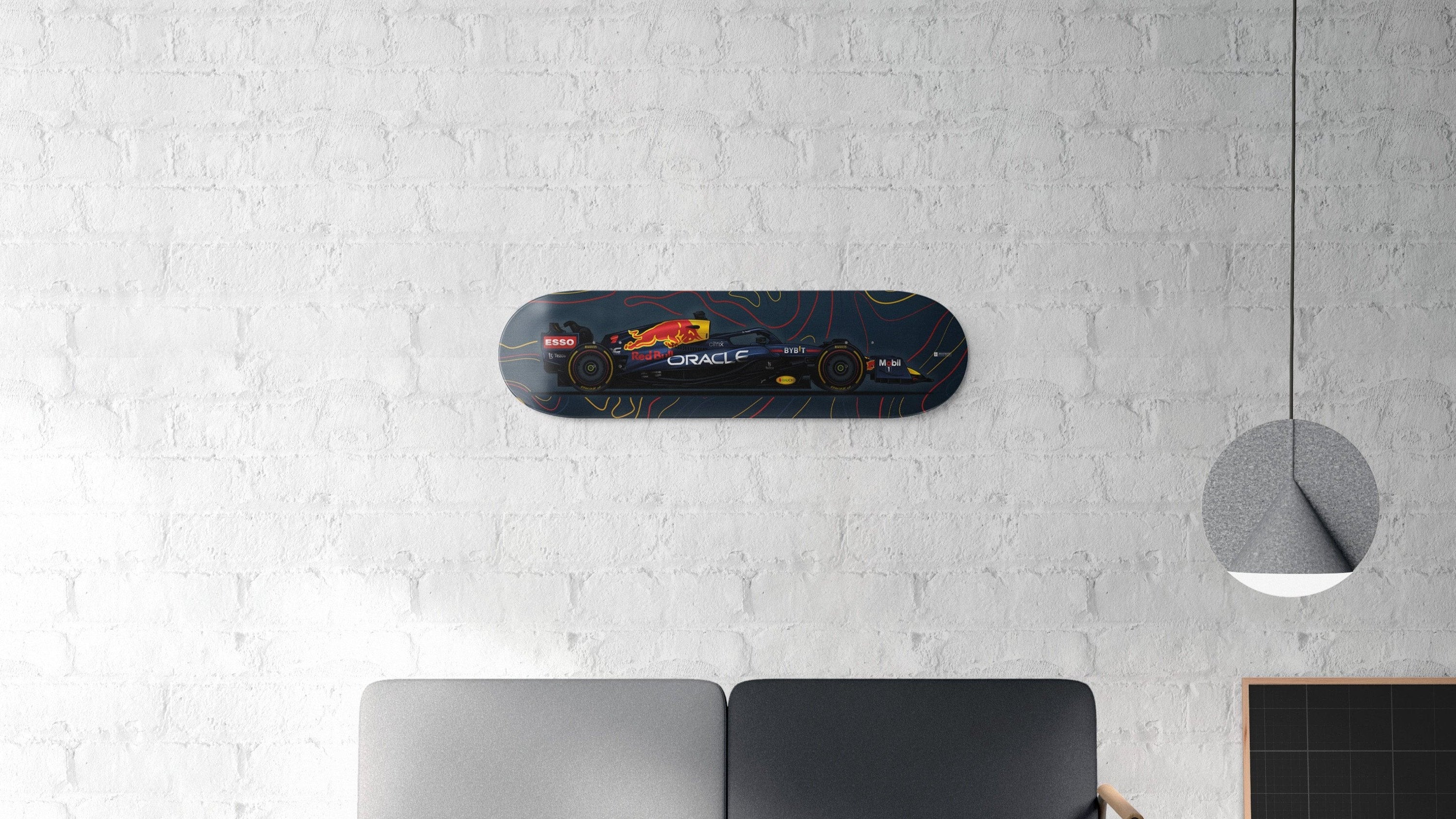 FORMULA 1 - MAX VERSTAPPEN RB18 SKATEBOARD DECK